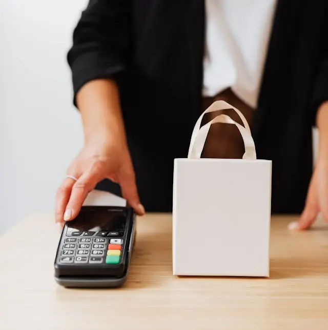 Những thay đổi lớn trong h&agrave;nh vi người ti&ecirc;u...