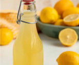 Mẹo khử m&ugrave;i h&ocirc;i tủ lạnh triệt để bằng những vật dụng kh&ocirc;ng ngờ tới