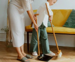 C&aacute;ch dạy trẻ tự lập từ nhỏ th&ocirc;ng qua c&aacute;c việc nh&agrave; đơn giản